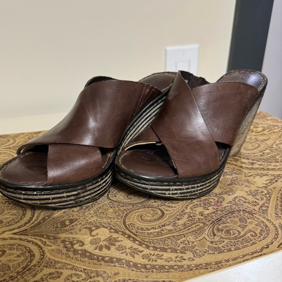 Born size 9 Leather Sandal - Picture 2 of 5